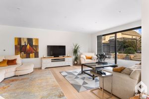 Photo 19- click for photo gallery